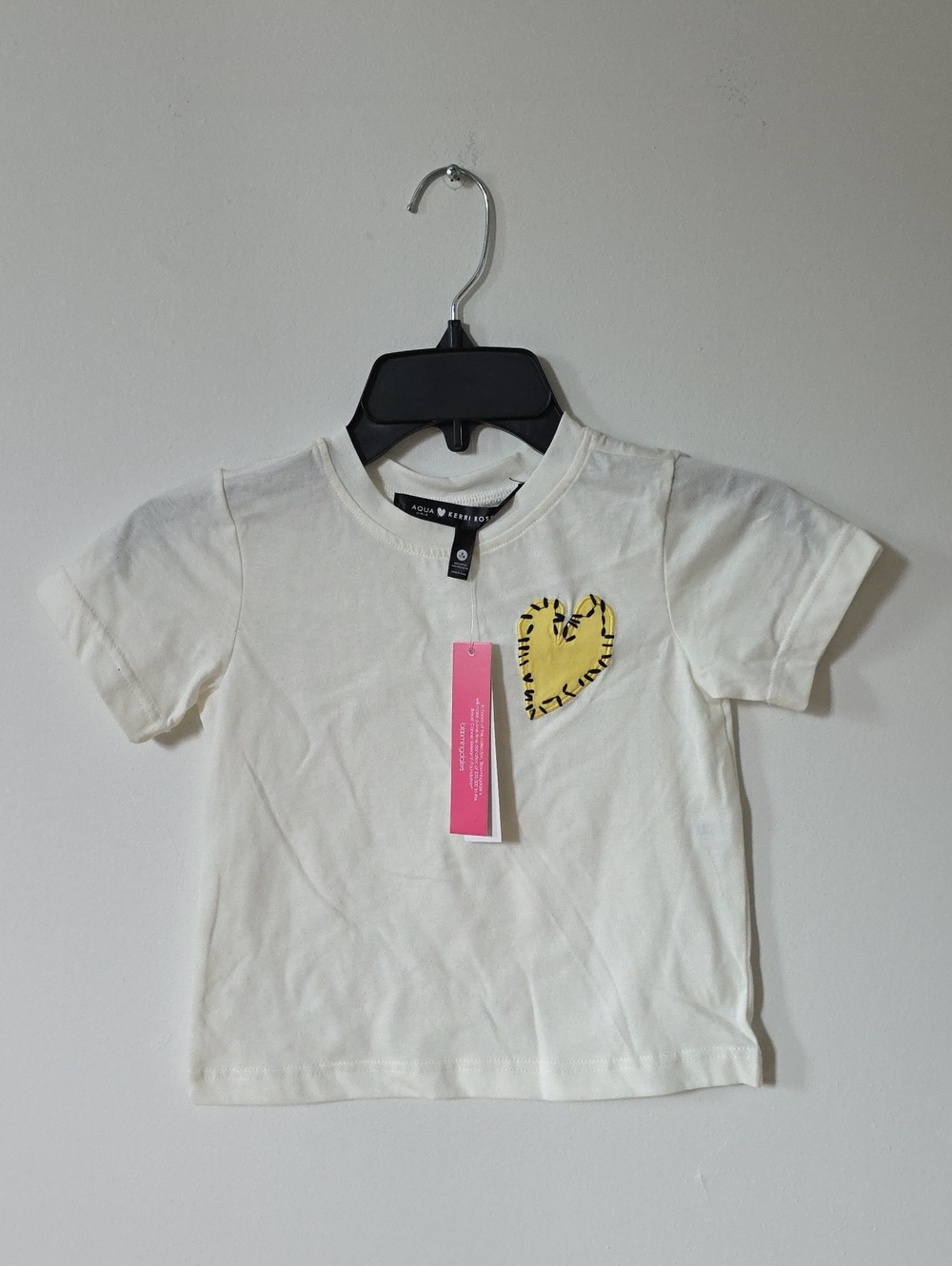 NWT AQUA Girls' White Heart Patch Tee, 7/8Y (S)